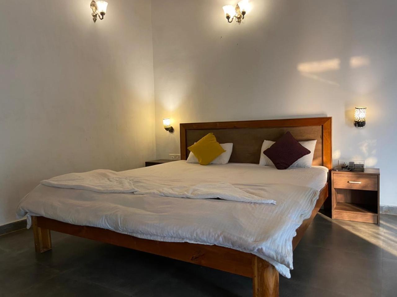 Hotel River Orchid Resort Satara Exteriér fotografie